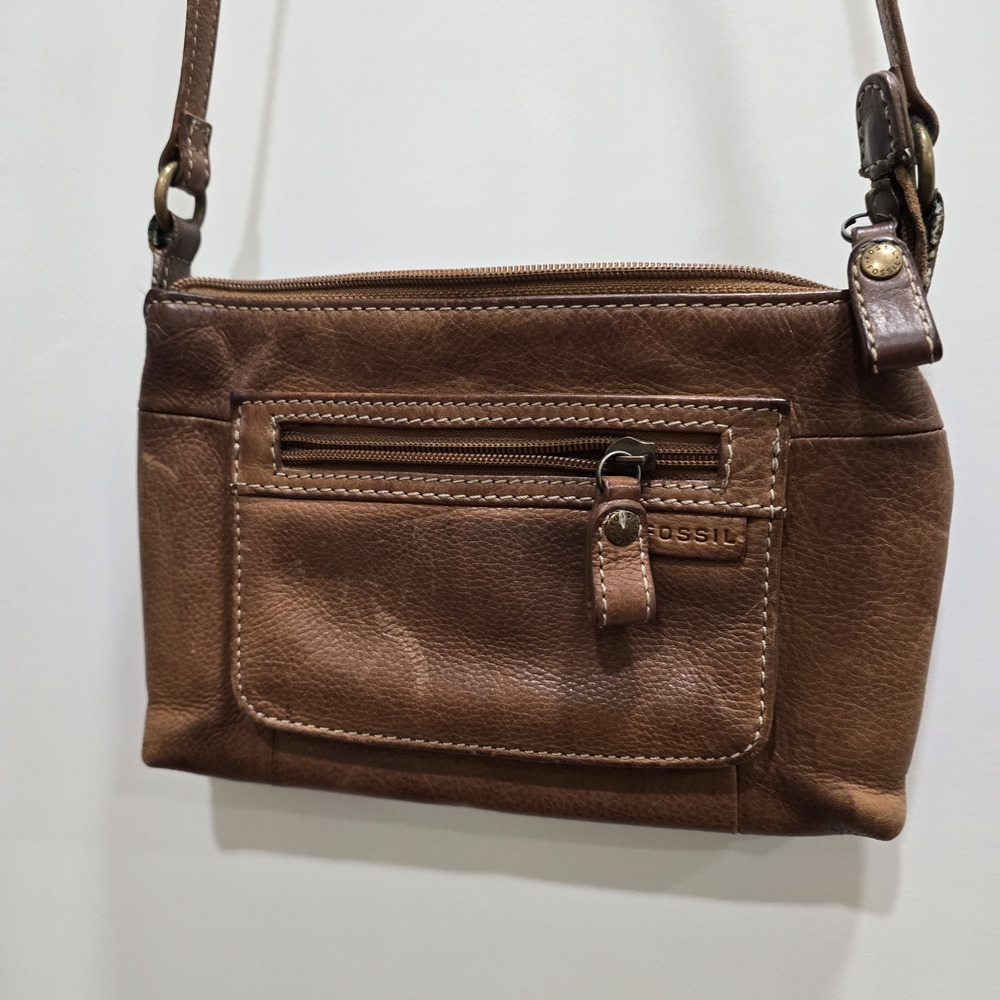 Brown Leather Woman's Bag: 3x 5 X 21 Strap, Fossil Brand